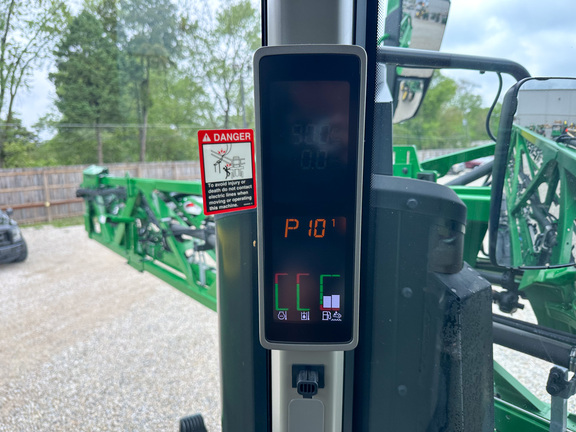 2022 John Deere 410R Sprayer/High Clearance