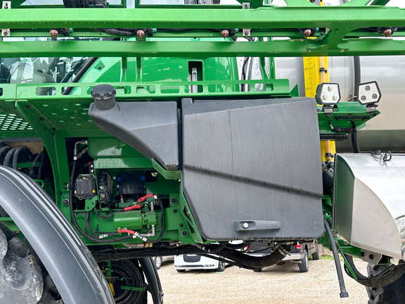 2022 John Deere 410R Sprayer/High Clearance