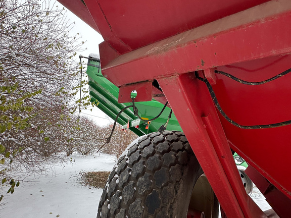 2003 Brent 776 Grain Cart