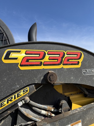 2015 New Holland C232 Skid Steer Loader