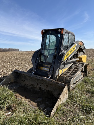 2015 New Holland C232 Skid Steer Loader