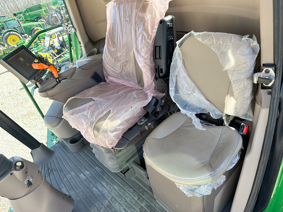 2018 John Deere S760 Combine