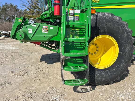 2018 John Deere S760 Combine
