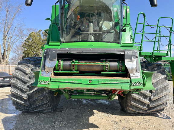 2018 John Deere S760 Combine