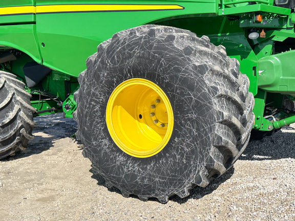 2018 John Deere S760 Combine