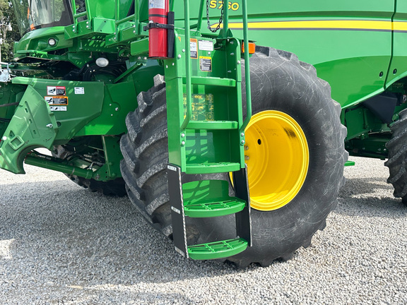 2018 John Deere S760 Combine