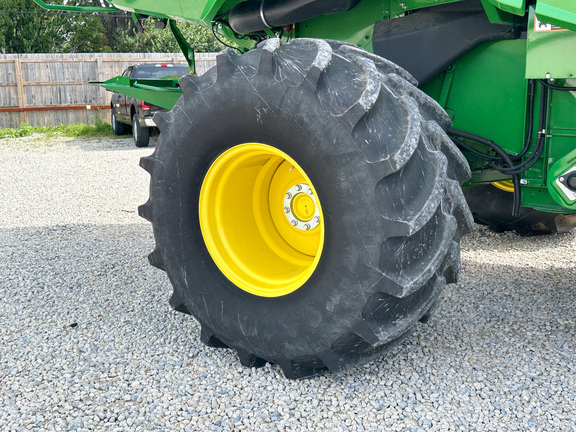 2018 John Deere S760 Combine