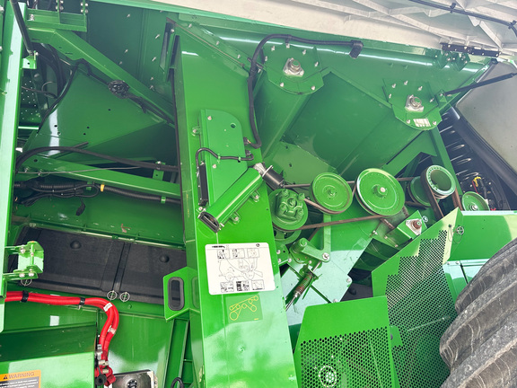 2018 John Deere S760 Combine