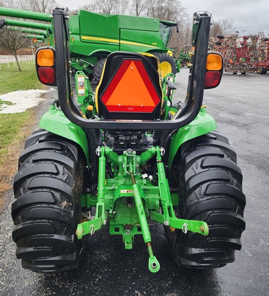 2022 John Deere 3039R Tractor Compact