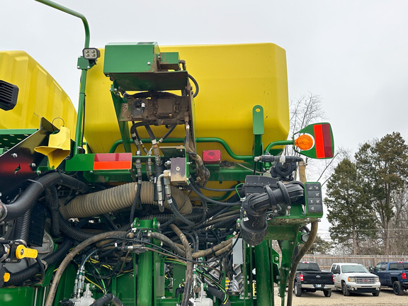 2023 John Deere 1775NT Planter