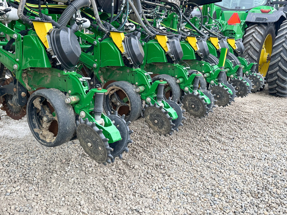 2023 John Deere 1775NT Planter