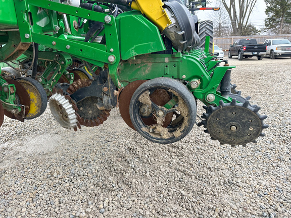 2023 John Deere 1775NT Planter