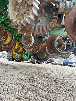 2023 John Deere 1775NT Planter