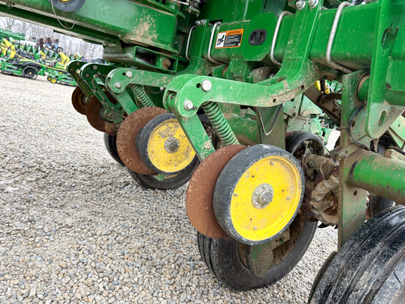 2023 John Deere 1775NT Planter