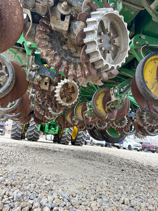 2023 John Deere 1775NT Planter