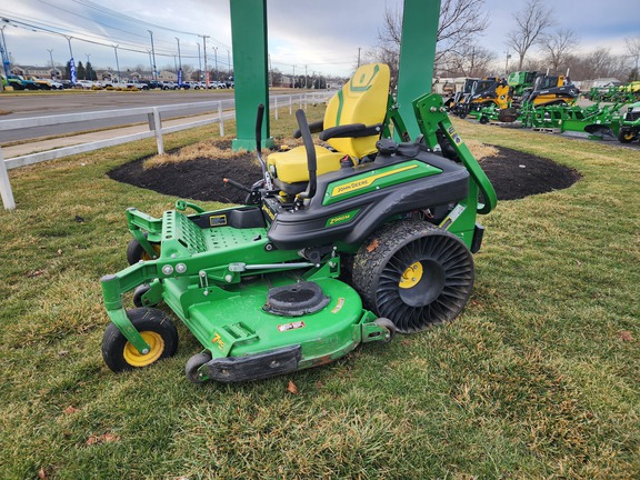 2022 John Deere Z960M Mower/Zero Turn