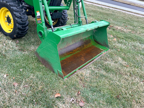 2020 John Deere 3032E Tractor Compact
