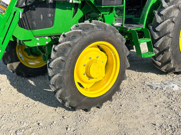 2024 John Deere 5075E Tractor
