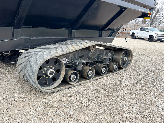 2021 J&M 1432-22 Grain Cart