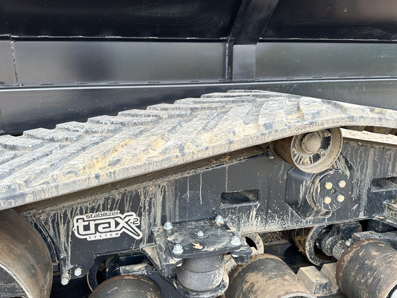 2021 J&M 1432-22 Grain Cart