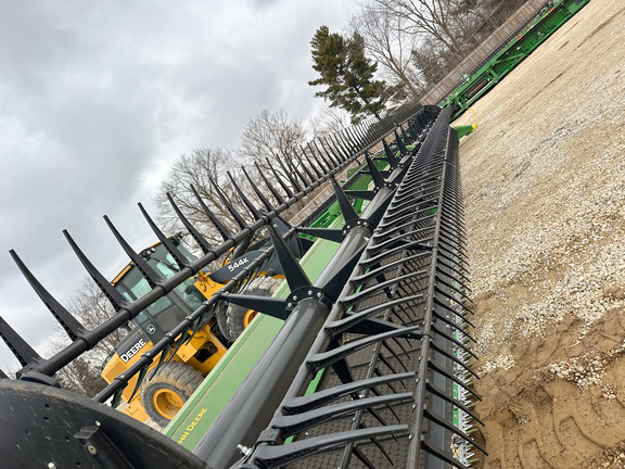 2025 John Deere RDF 45 Header Combine