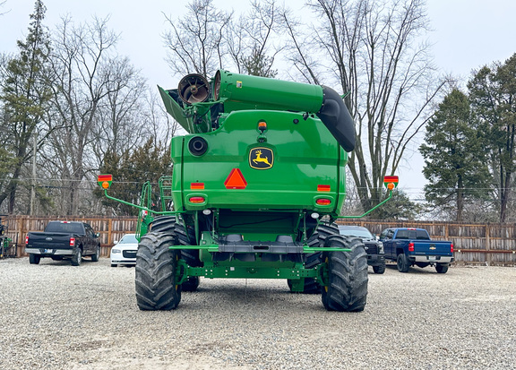 2019 John Deere S780 Combine