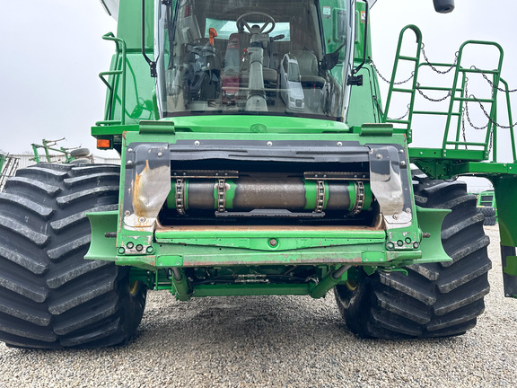 2019 John Deere S780 Combine