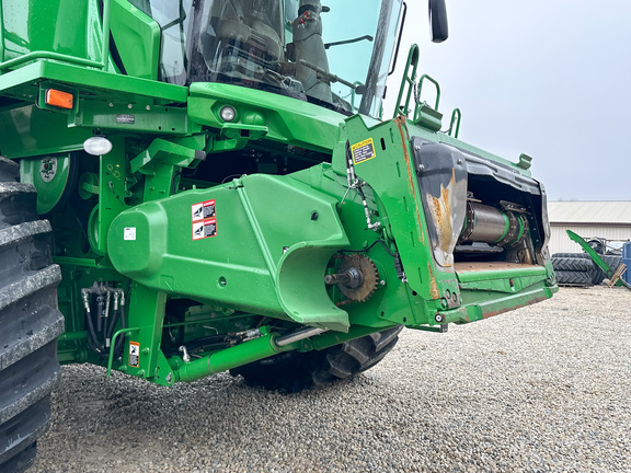 2019 John Deere S780 Combine