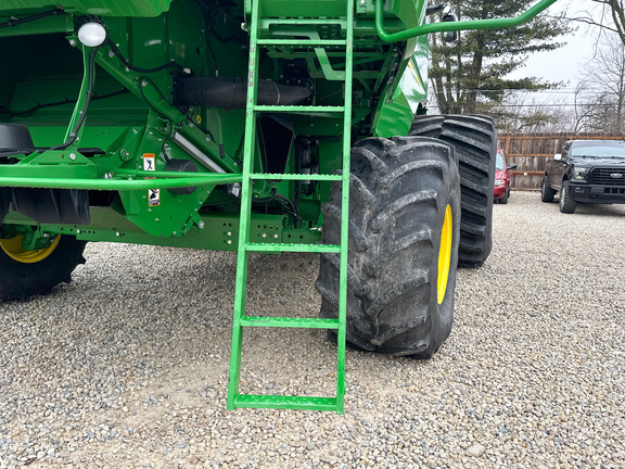 2019 John Deere S780 Combine