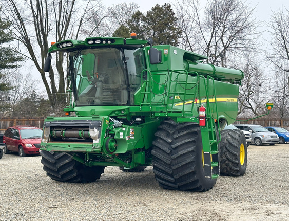 2019 John Deere S780 Combine