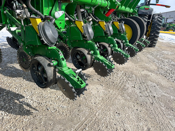 2023 John Deere 1795 Planter