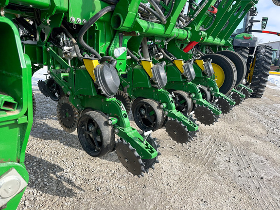 2023 John Deere 1795 Planter