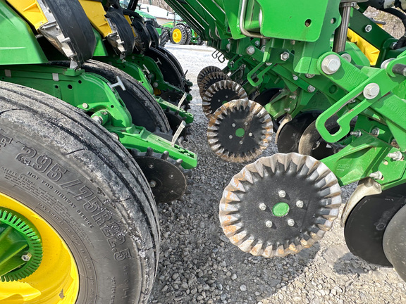2023 John Deere 1795 Planter