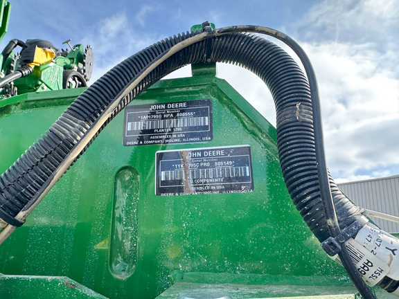 2023 John Deere 1795 Planter