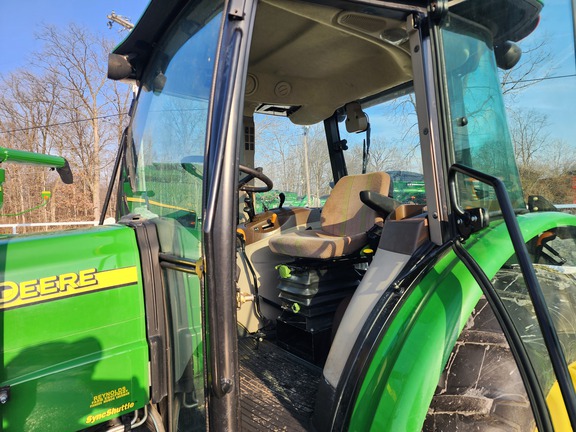 2005 John Deere 5425 Tractor