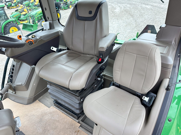 2025 John Deere 8RX 410 Tractor Rubber Track