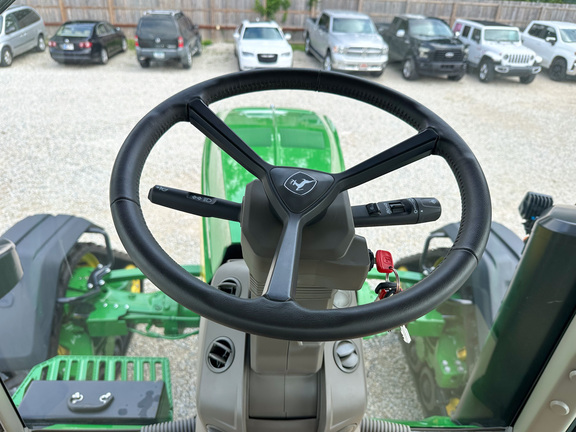 2025 John Deere 8RX 410 Tractor Rubber Track
