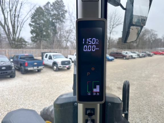 2022 John Deere 8R 280 Tractor