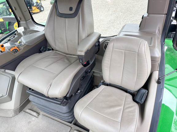 2022 John Deere 8R 280 Tractor