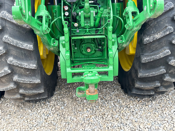 2022 John Deere 8R 280 Tractor