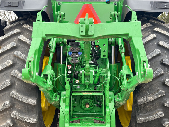2022 John Deere 8R 280 Tractor