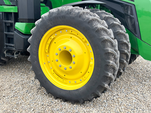 2022 John Deere 8R 280 Tractor