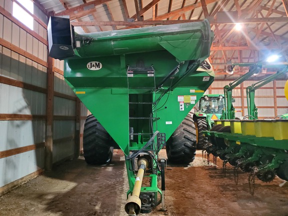 2010 J&M 1000 Grain Cart