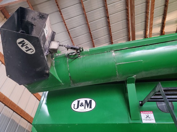 2010 J&M 1000 Grain Cart