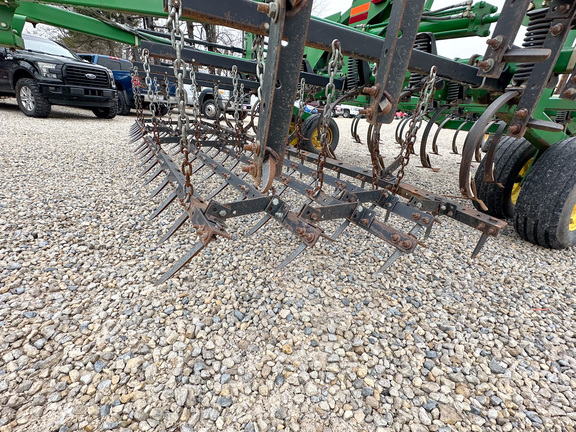 2008 John Deere 2210 Field Cultivator