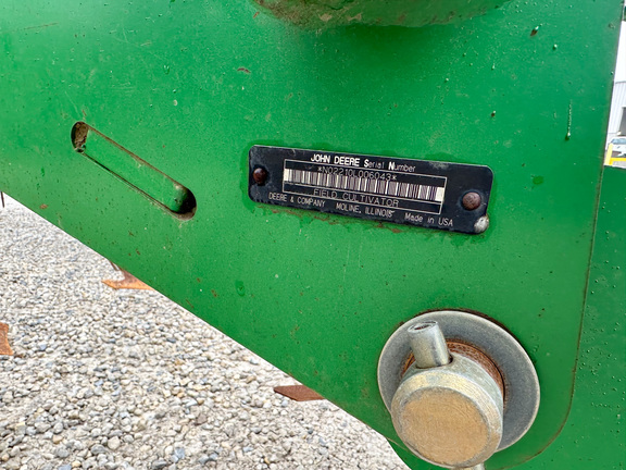 2008 John Deere 2210 Field Cultivator