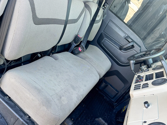 2024 John Deere XUV 835R ATV