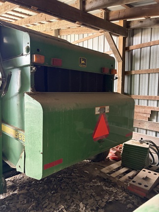 1997 John Deere 566 Baler/Round
