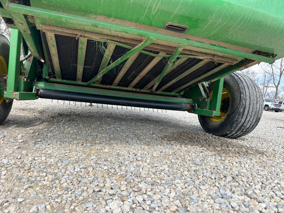 1997 John Deere 566 Baler/Round