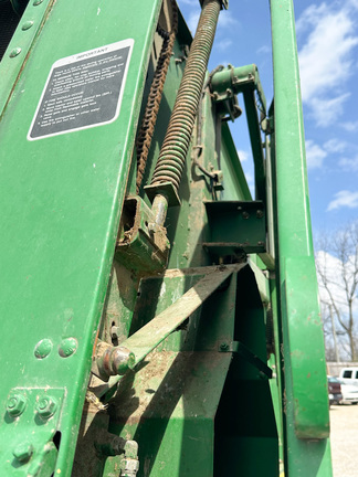 1997 John Deere 566 Baler/Round